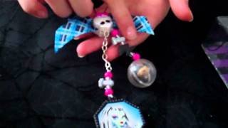 Monster High Creeperific Charms Review [upl. by Losyram402]