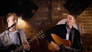 Belter  Gerry Cinnamon  With Every Heartbeat  Robyn The Mac Bros LIVE acoustic cover [upl. by Cioban]