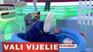 Vali Vijelie il imita pe Smiley  Cai verzi pe pereti [upl. by Geilich]