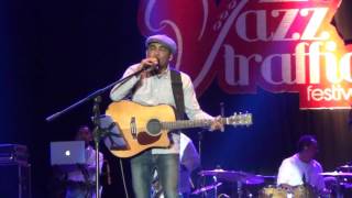 Glenn Fredly  Live Jazz Traffic Surabaya part1 [upl. by Malynda]