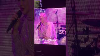 Bukan Cinta Biasa Live Konsert Cinta Di Awan DS Siti Nurhaliza DAY 2 [upl. by Rame]