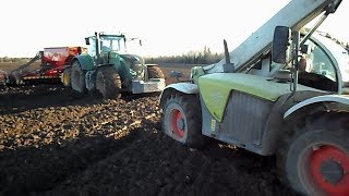 Fendt 936 Vario  Vaderstad Rapid A 600C stuck in mud [upl. by Nairdna]