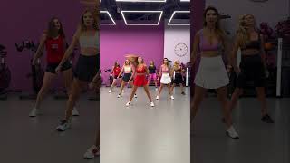 Учу танцевать online пиши в insta fitnessriorimma Mario Forte feat Fabiana  Un pazzo viral [upl. by Nerak]