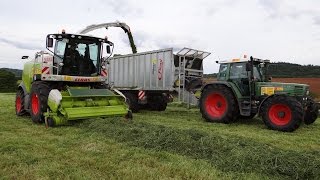 Lohnunternehmen Rupp beim Gras häckseln [upl. by Grissom]