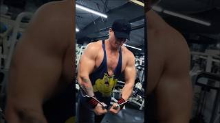 Trabajo de pecho en cross over polea gymrat gymmotivation bodybuilding fitness [upl. by Sender847]