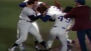 1977 ALCS Game 5 Yankees Royals fracas in Game 5 of the ALCS [upl. by Annawad]