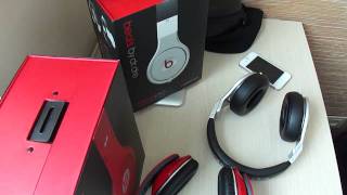 Beats By DrDre Pro VS Beats By DrDre Studio [upl. by Lybis]