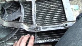 Replacing the radiator in my 98 Fiat Cinquecento [upl. by Echikson755]