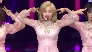 Momo TWICE slip on the stage GDA 2020 [upl. by Anilak607]