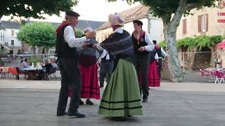 Bourrée Aveyronnaise dansée à Lédergues 12 par les Bruyères des Palanges [upl. by Carrew]