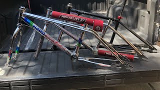 What’s the difference between a BMX RACE amp FREESTYLE BIKE [upl. by Bard896]