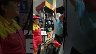 Un bato se tomó un litro de gasolina oxxogas humor oxxo [upl. by Terzas63]