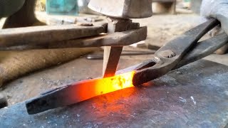 Blacksmith  how to make nail clipper out of Rusted bering [upl. by Simmie]