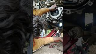 How to set clutch on flywheel shorts clutch automobile engineering [upl. by Leshia29]