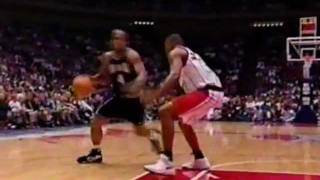 Corliss Williamson Posterizes Harrington [upl. by Simson]