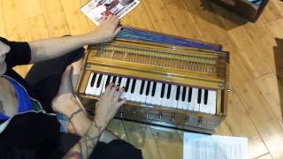 Harmonium Lesson 4  Asato Ma Sad Gamaya [upl. by Eiramanel]