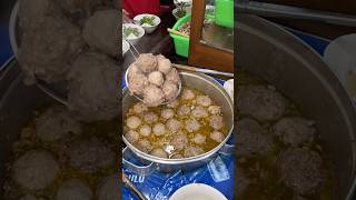 BAKSO NGURAT VIRAL rekomendodo kuliner streetfood bakso baksoviral kulinersidoarjo sidoarjo [upl. by Tiphany30]