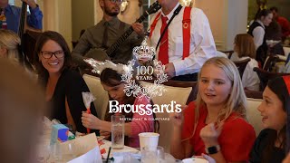 Broussards Restaurant amp Courtyard  Santa Brunch 2023 [upl. by Aeresed]