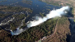 Las cataratas Victoria desde el aire [upl. by Guilbert]