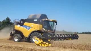 Moisson 2016 doublé de New Holland CX 6m VS CR 9m [upl. by Harret]