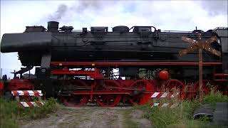 Spoorwegovergang Nieuwediep Stadskanaal  Dutch railroad crossing [upl. by Anomor]