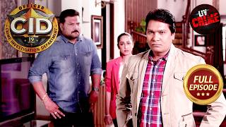 CID Officers के घरों में घुसकर कौन लिख गया Messages  CID  सीआईडी Latest Episode  19 Aug 2024 [upl. by Hannis]