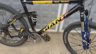 Giant Xtc team  Shimano XTR  2002 [upl. by Bordie]