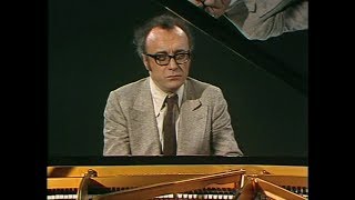 Alfred Brendel plays Schubert 1  quotWandererquot Fantasy Piano Sonatas D784 amp D840 [upl. by Aehs457]