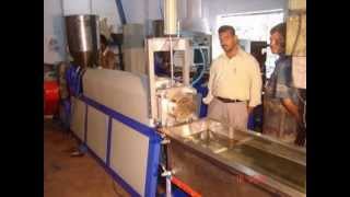 Machine de recyclage du plastique [upl. by Erlina142]