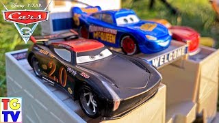 Disney Pixar Cars 3 Thomasville Racing Legends Lightning McQueen Jackson Storm [upl. by Crowell]