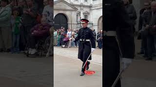 Captain and Corporal of Horse horseguard buckinghampalace tourist highlights [upl. by Eddi212]