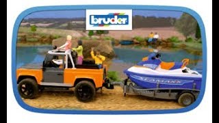 Land Rover Defender Pick Up mit Anhänger und Personal Water Craft  02599  Bruder Spielwaren [upl. by Mungovan]