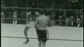 Floyd Patterson vs Archie Moore [upl. by Nahtnhoj821]