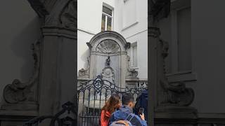 Manneken Pis Bruselas Bélgica 🇧🇪🇧🇪🇧🇪 [upl. by Eiryt]