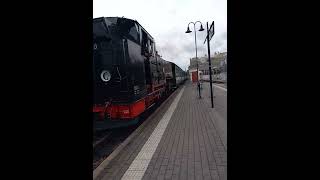 Einfahrt des Planzuges von der Lößnitzgrundbahn in Radebeul Ost mit 99 1741 am Haken [upl. by Moore285]