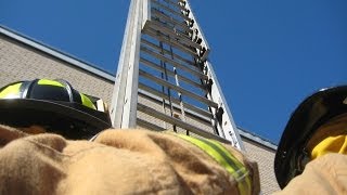 Raising a 35 Foot Extension Ladder in 312 [upl. by Corby]