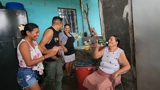 NIÑA CARMEN DEJA A TODOS CALLADOS AL TOMARSE DE UN SOLO LA CERVEZA  CHUCHA SECA EXPLOTA DE ENOJADA [upl. by Emelda]