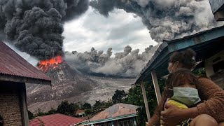 Krakatoa is awake Footage of the most powerful eruption with lightning [upl. by Ylrebnik]