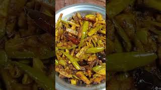 कम समय में कम तेल मसालों में झटपट बनाएं आलू परवल की चटपटी Recipe Aloo parwal fry [upl. by Notyalk]