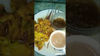 Famous Indian breakfast 😋 👌🏻 चाय पकौडा youtubeshorts  breakfast viral indian views [upl. by Doug]