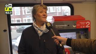 Je OVchipkaart opladen in de tram Het is binnenkort mogelijk [upl. by Eintruoc]