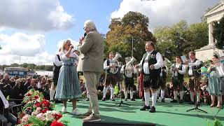 Standkonzert der Wiesnkapellen auf dem Münchner Oktoberfest [upl. by Leynwad]