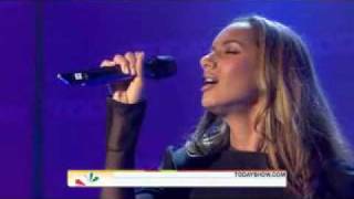 Leona Lewis  I See You  Live [upl. by Antonius]