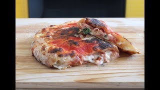 Pizza calzone senza glutine con i bordi ripieni [upl. by Mccarty186]