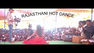 लागे घणओ फुटरो  Komal Ka Tagda Dance  Top Rajasthani DJ DAnce Video [upl. by Ihcur]