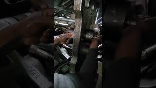 How to set the ejector cylinder of an injection molding machine machine plasticmanufacturing yt [upl. by Llezom]