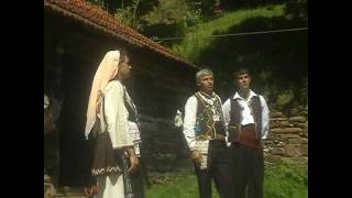 Macedonian Folk Group quotMEGDANquot Kocani  Dvori Mete Angelina 4 [upl. by Aitak]