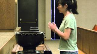 How to Offer Incense Oshoko Jodo Shinshu Buddhist Hongwanjiha [upl. by Nahallac]