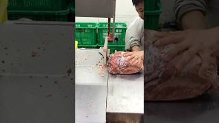 India Frozen Buffalo Brisket Meat Skills Cutting Machine india frozen buffalo shorts [upl. by Eilyak925]