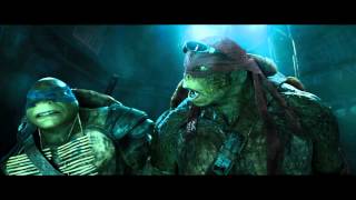 TEENAGE MUTANT NINJA TURTLES  Official Film Clip  quotSneaking Inquot  Int English [upl. by Meaghan]